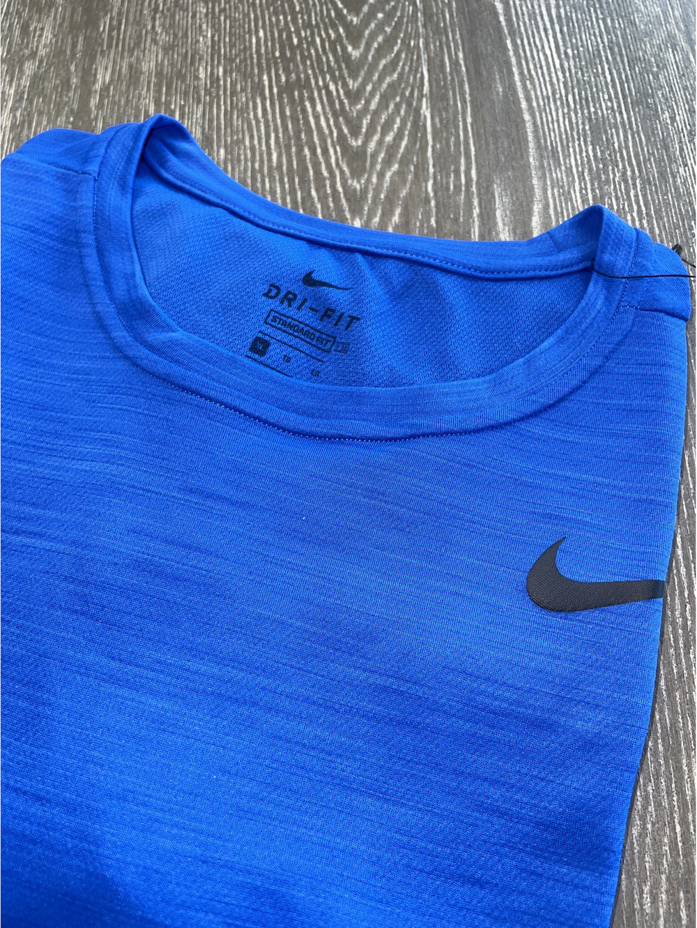 Nike Men's XL Blue Dri-FIT Short Sleeve Training Gym Athletic Shirt Standard Fit